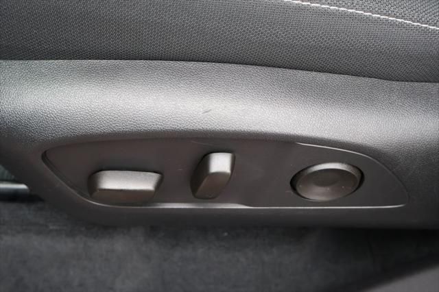 Thumbnail: 2026 Chevrolet Traverse - 16