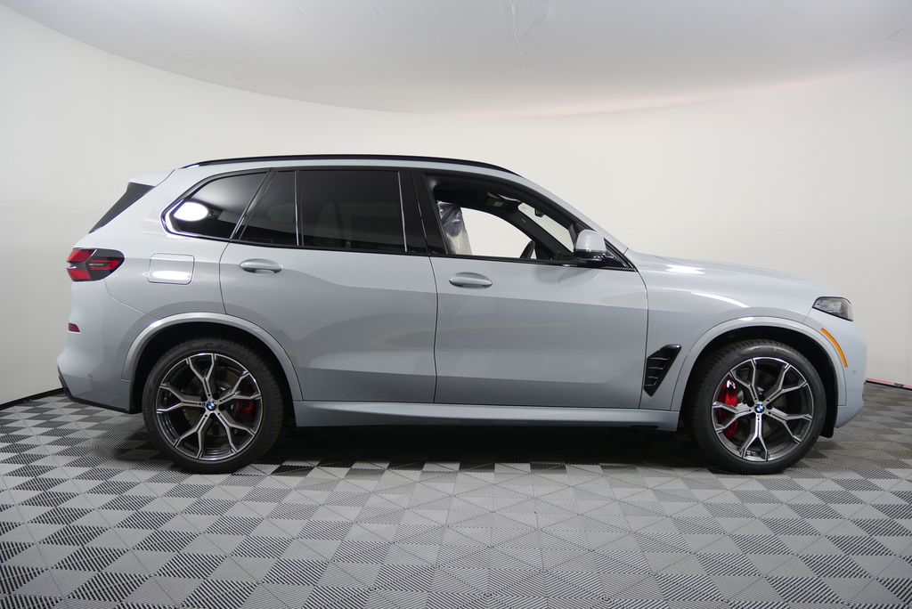 Thumbnail: 2026 BMW X5 - 2