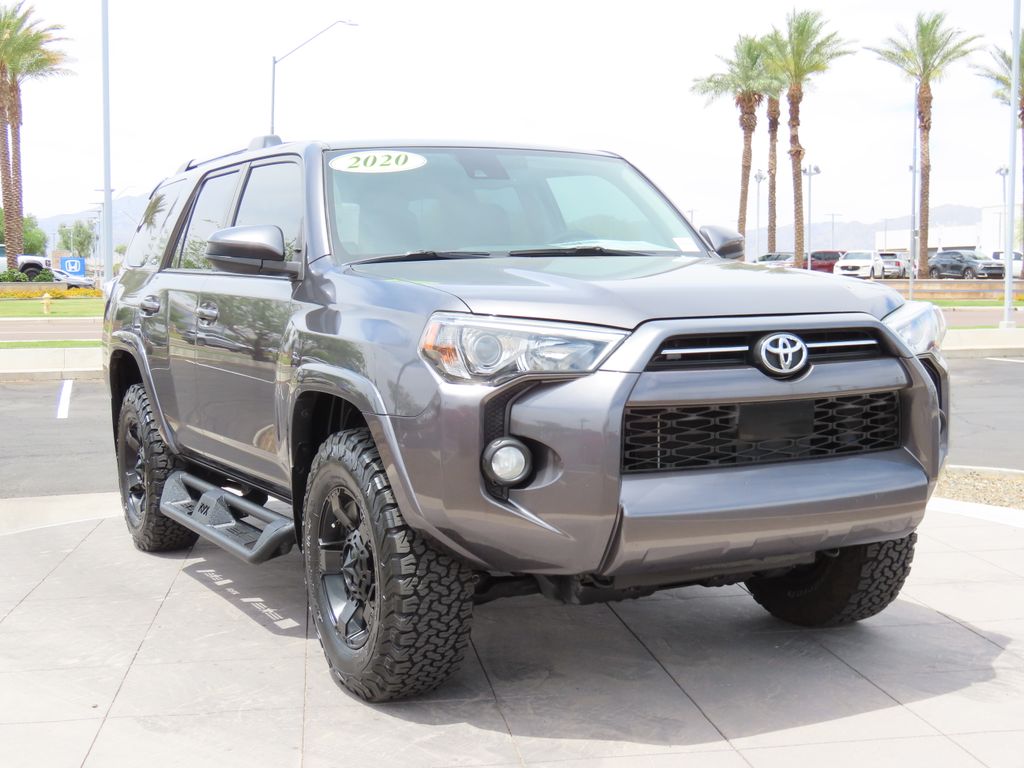 2020 Toyota 4Runner SR5 3