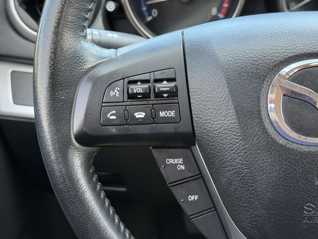 2013 Mazda MAZDA3 i Touring - Photo 22