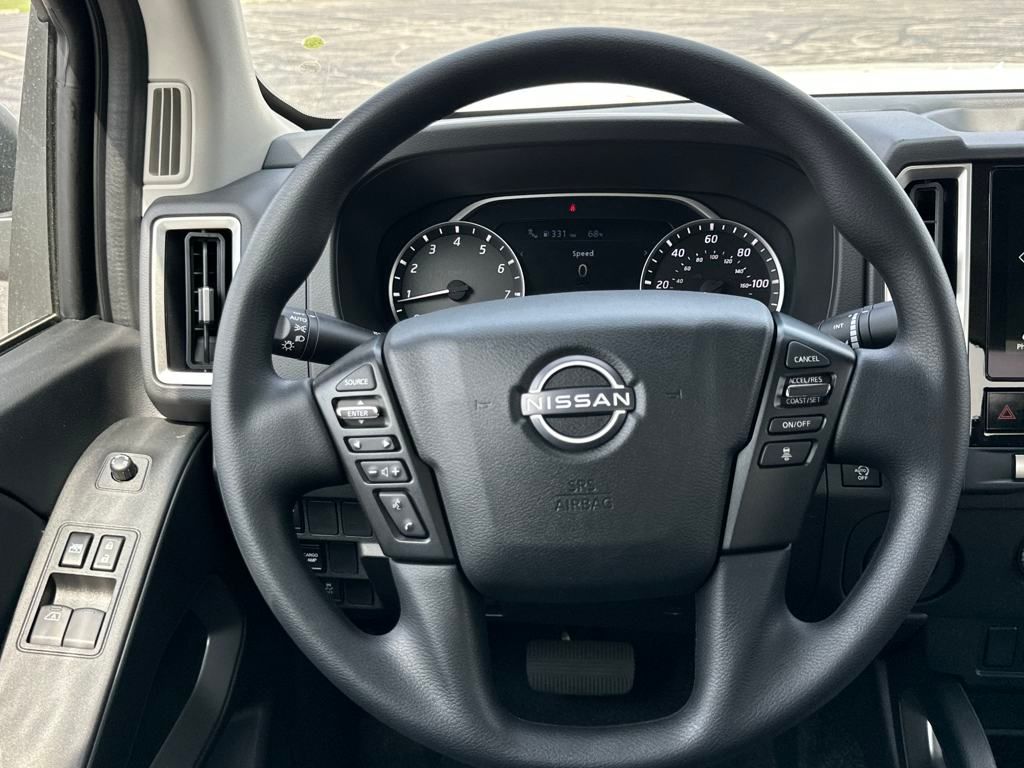 2025 Nissan Frontier SV photo