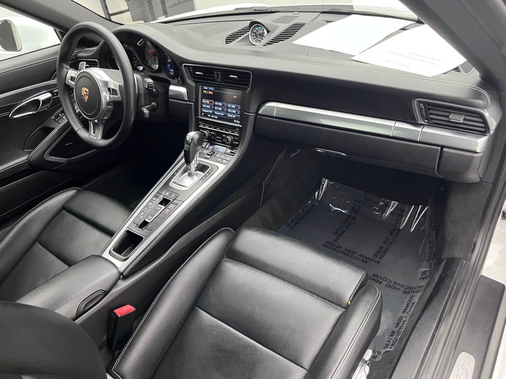 2015 Porsche 911 Targa 4S 28