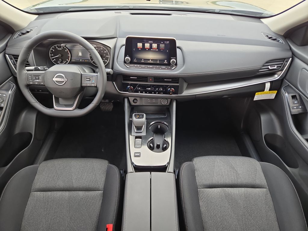 2026 Nissan Rogue SV - 4