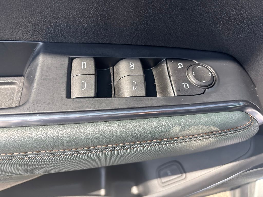Used 2024 GMC Acadia SUV