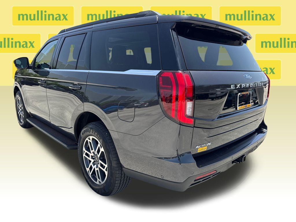 Certified Used 2025 Gray Ford Active image 10
