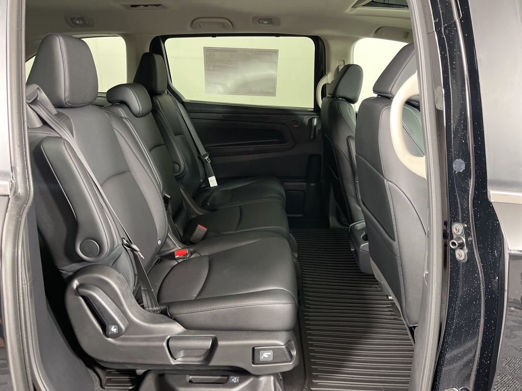 Thumbnail: 2025 Honda Odyssey - 13