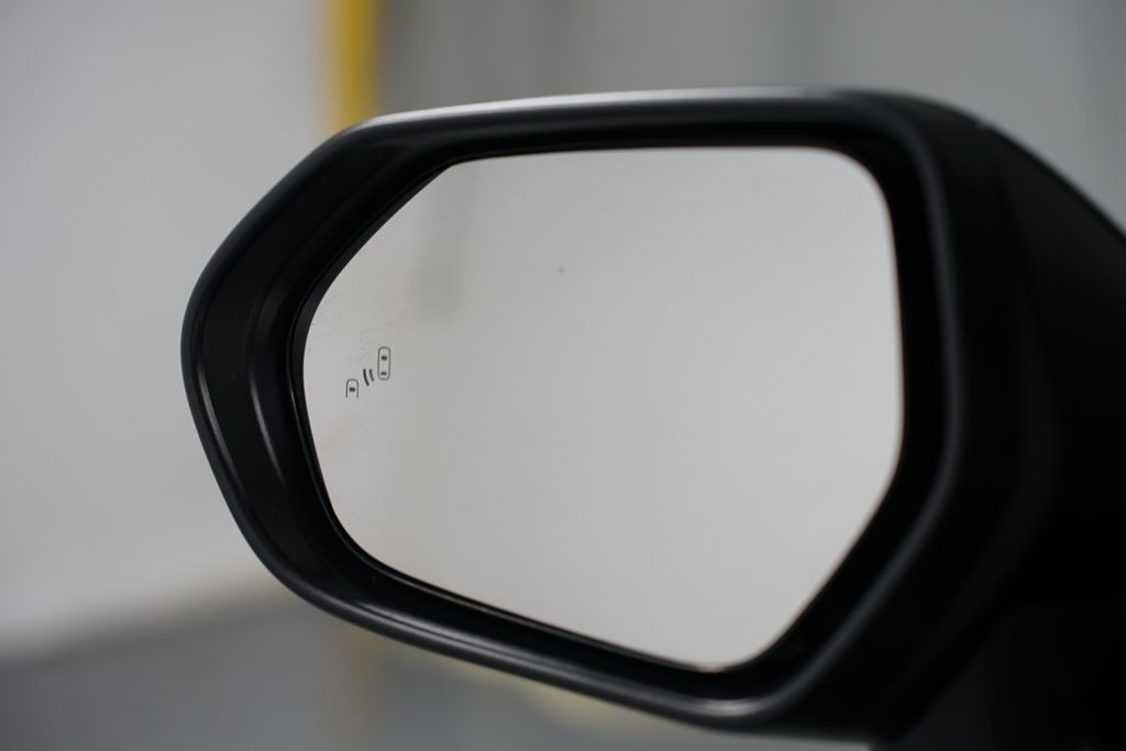 Thumbnail: 2025 Toyota Camry - 27