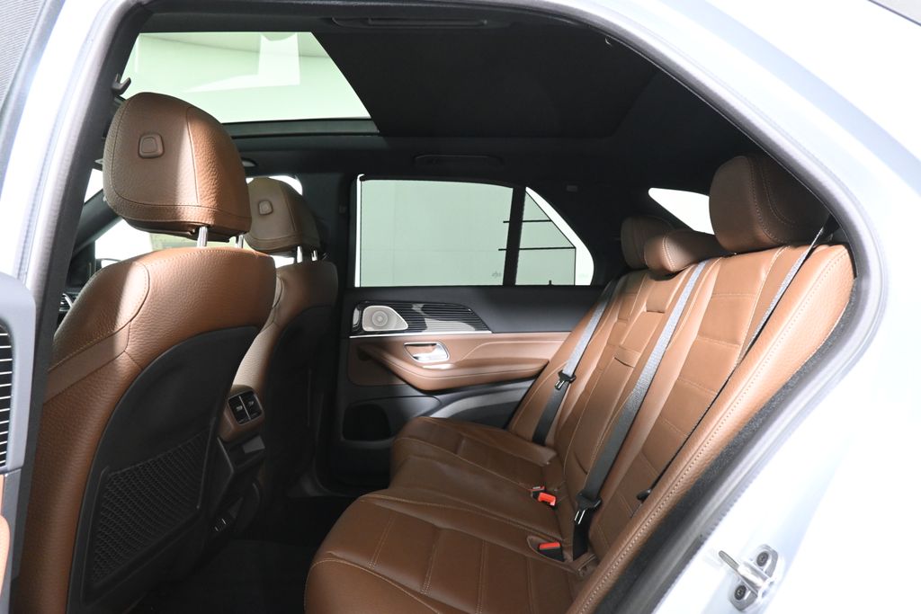 Thumbnail: 2026 Mercedes-Benz GLE - 27