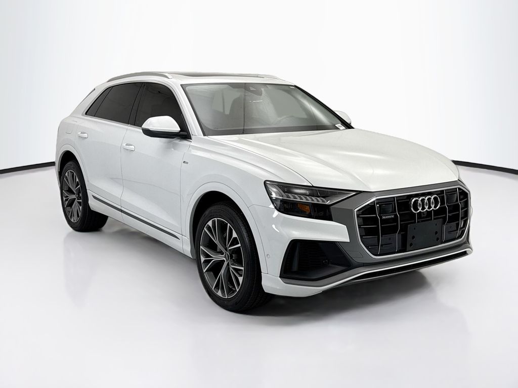 Thumbnail: 2023 Audi Q8 - 3