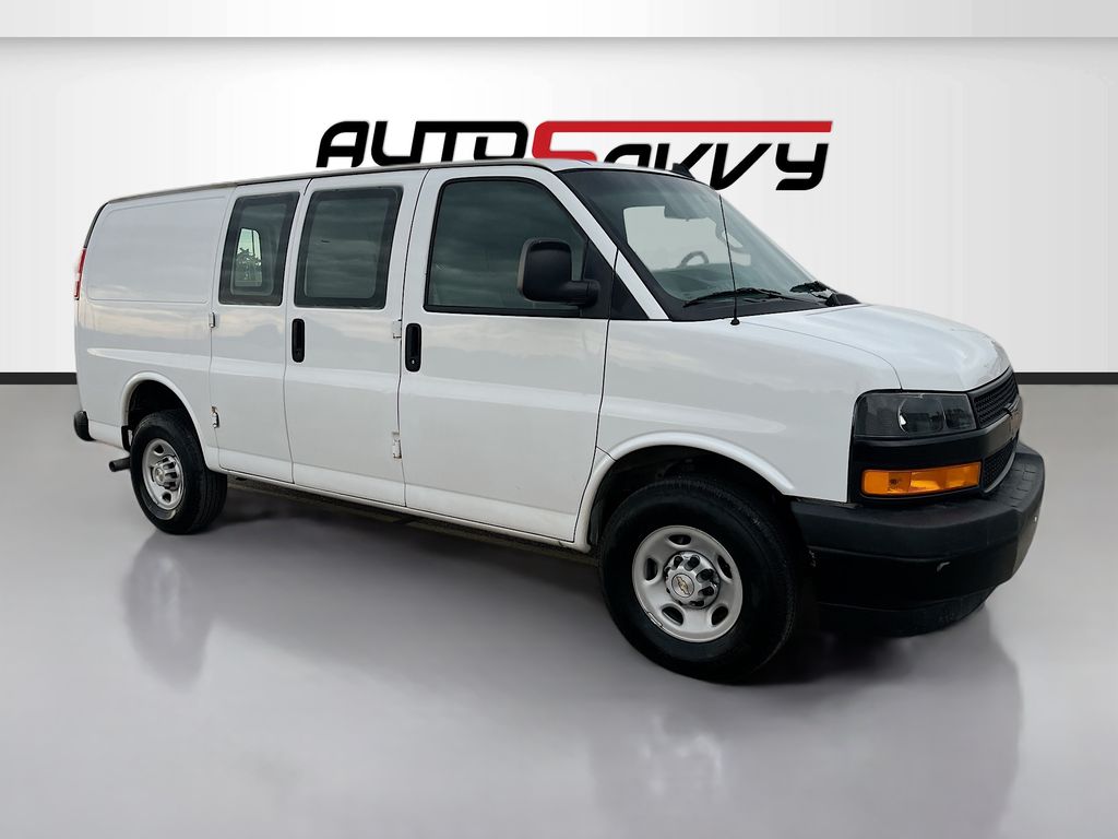 2024 Chevrolet Express 2500 Work Van HD's photo