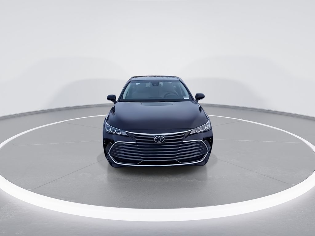 2020 Toyota Avalon XLE 3