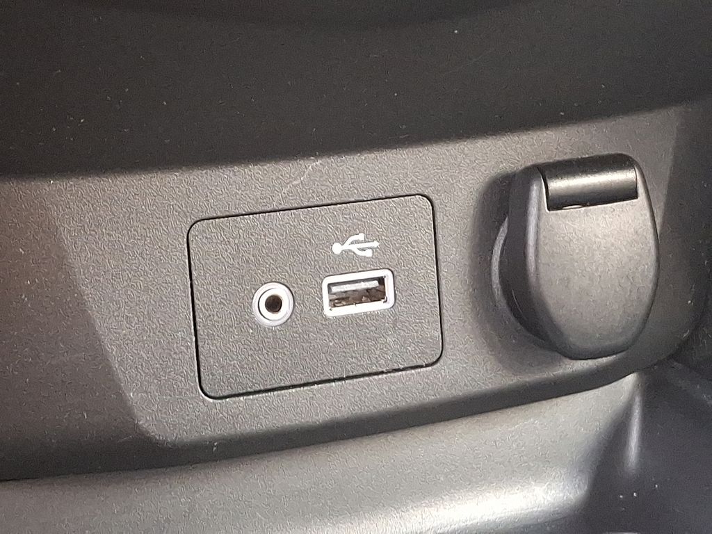 2022 Nissan Rogue Sport SV 24