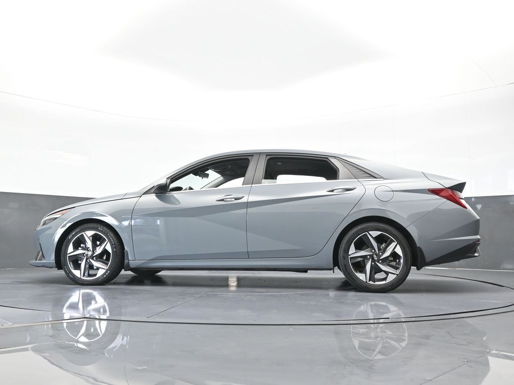 Used 2022 Electric Shadow Hyundai SEL image 52