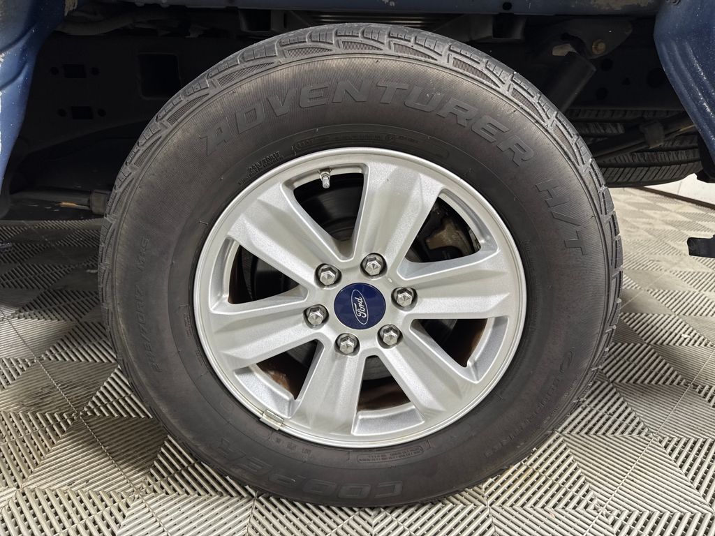 Used 2015 Blue Ford XLT image 13