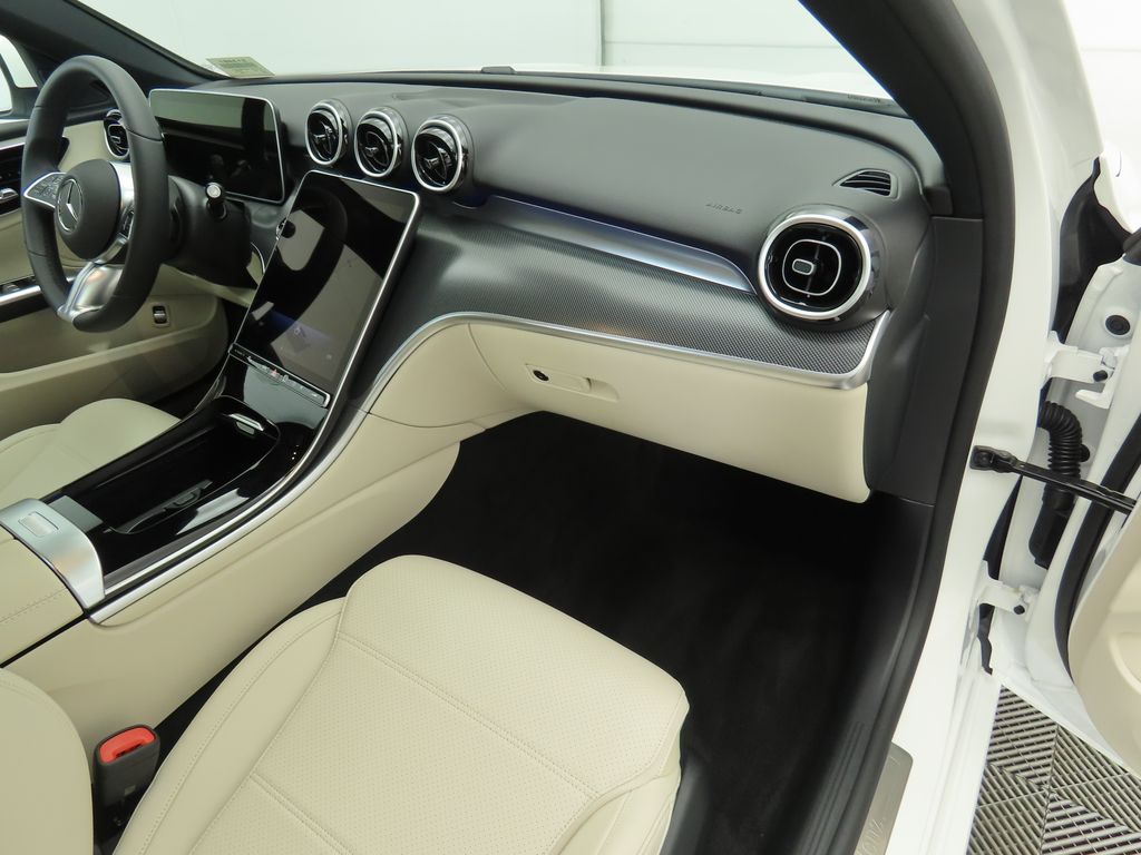 2025 Mercedes-Benz C-Class C 300 18
