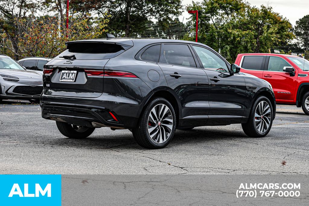 2022 Jaguar F-PACE P250 S photo 3