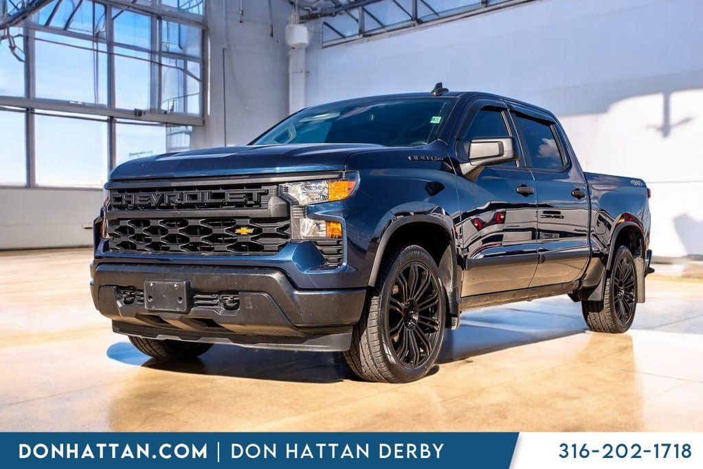 2022 Chevrolet Silverado 1500 Custom Crew Cab 4WD