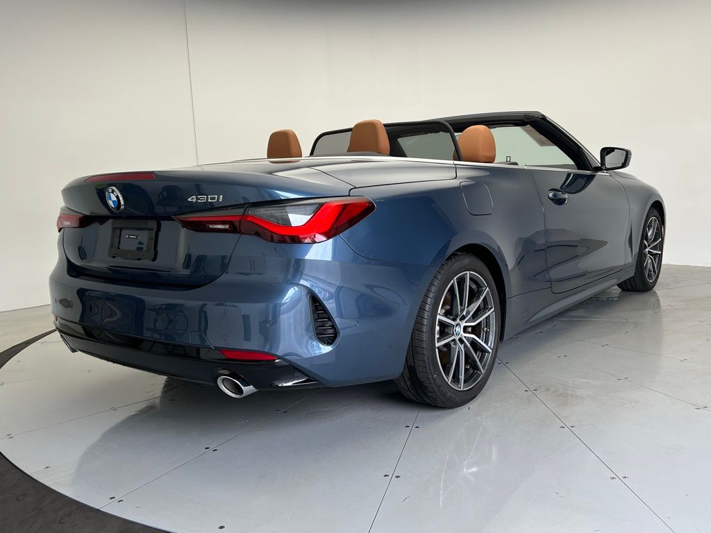 Thumbnail: 2025 BMW 4 Series - 5