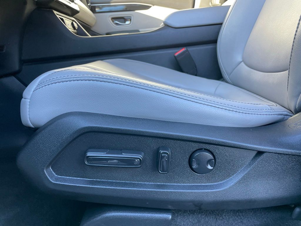 Thumbnail: 2025 Honda Pilot - 24