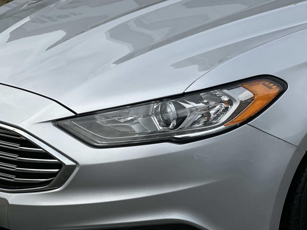 Thumbnail: 2018 Ford Fusion - 3