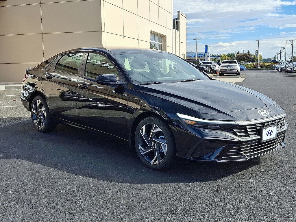 Thumbnail: 2025 Hyundai Elantra - 2