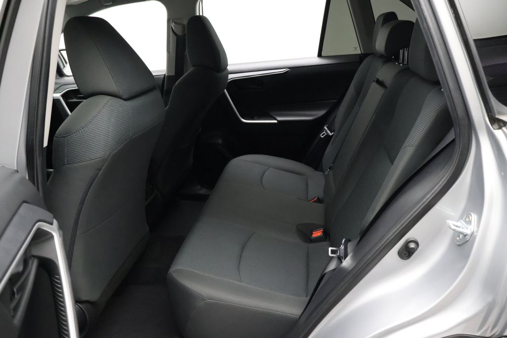 Thumbnail: 2022 Toyota RAV4 - 19