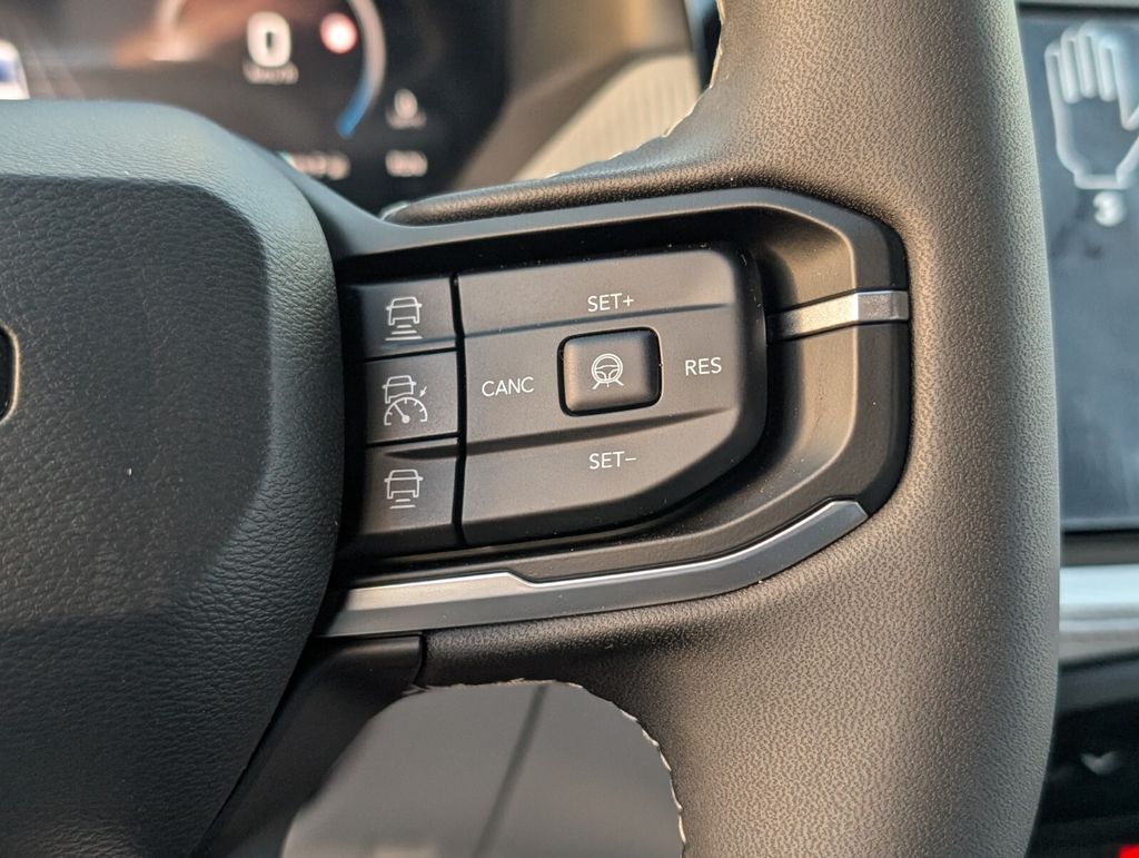 new 2026 Jeep Cherokee car, priced at $39,305