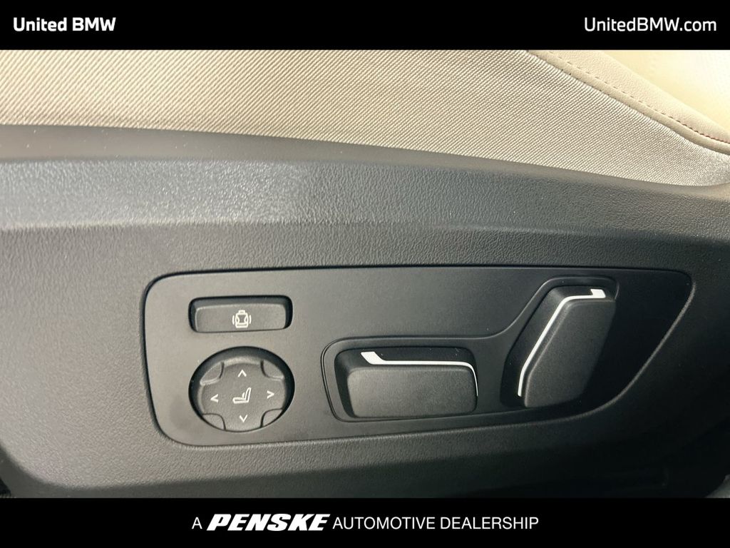 Thumbnail: 2026 BMW X3 - 12