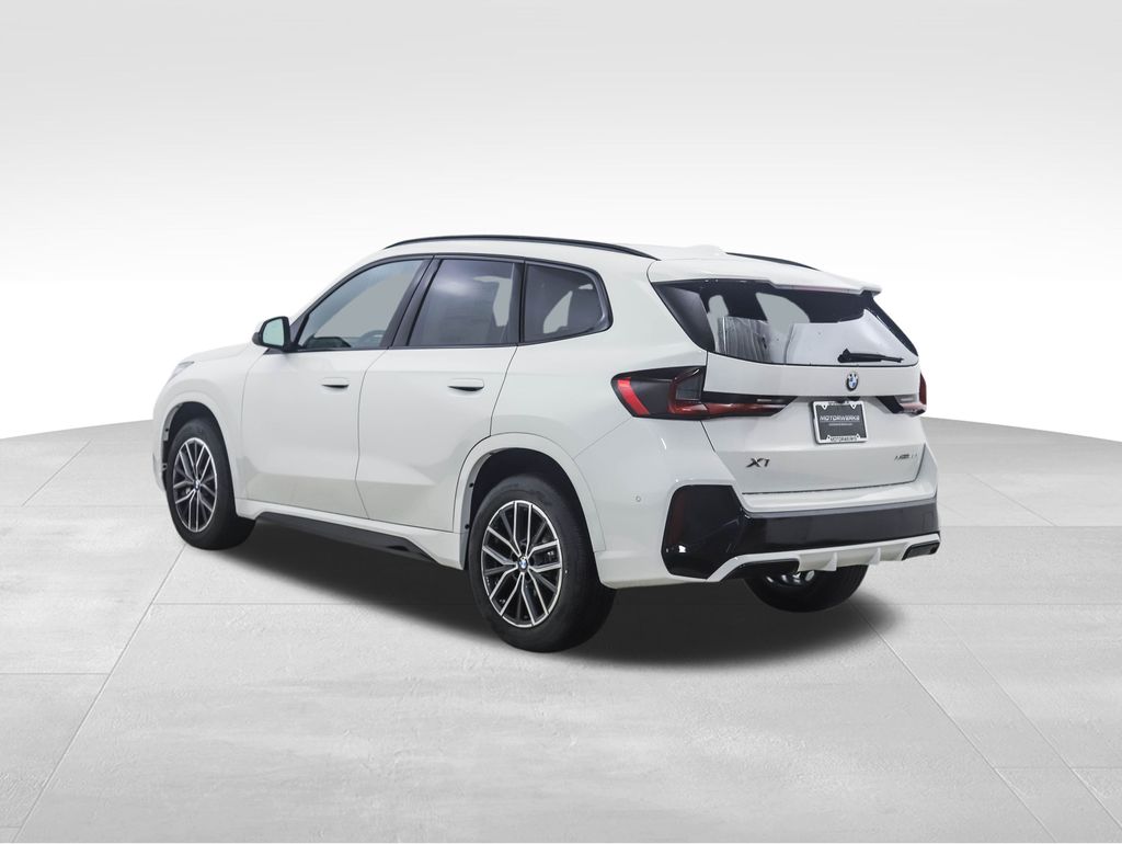 Thumbnail: 2026 BMW X1 - 4