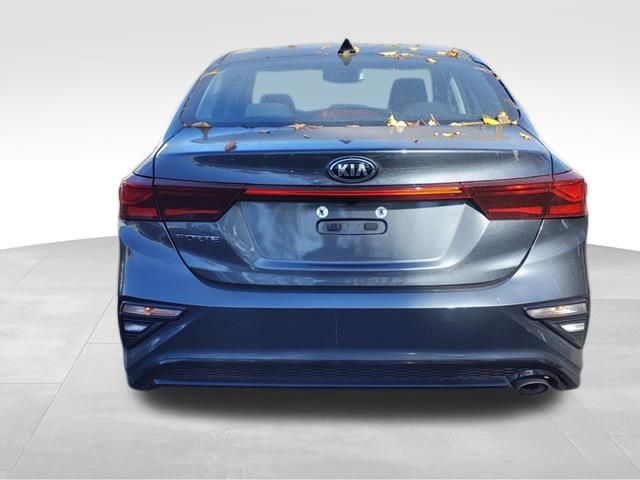 2022 Kia Forte LXS 5