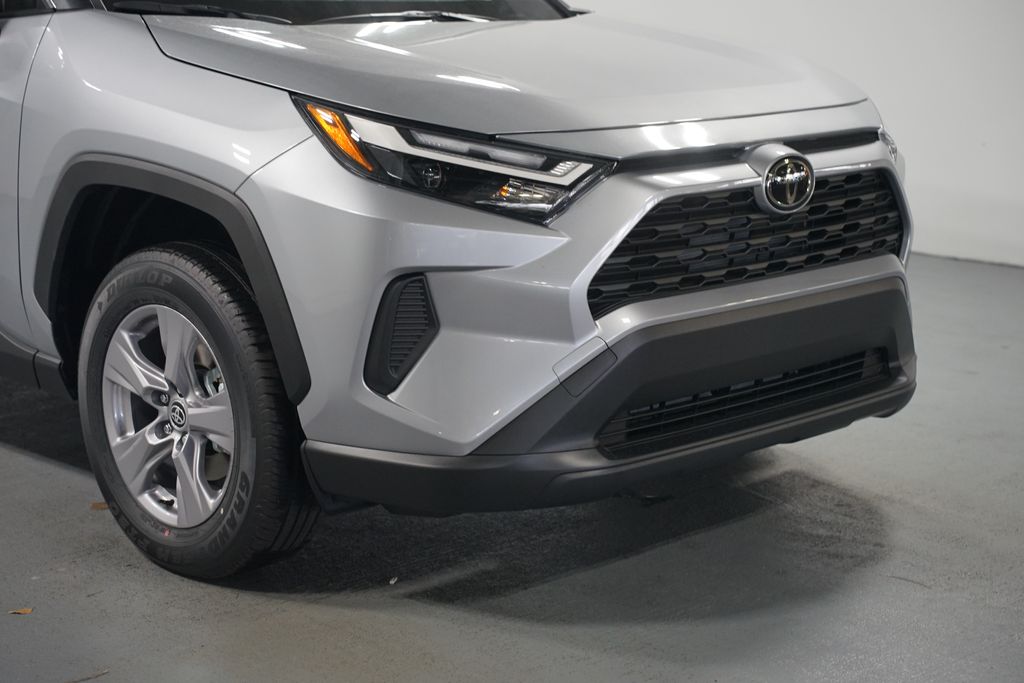 Thumbnail: 2025 Toyota RAV4 - 4