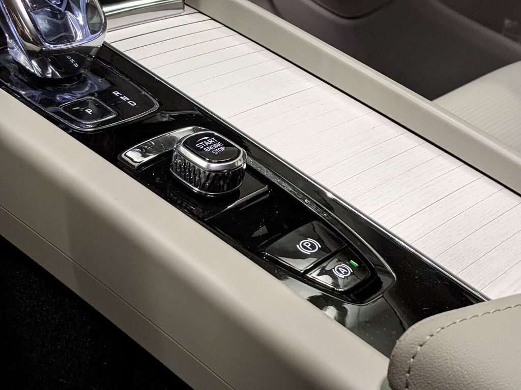 2026 Volvo XC60 Ultra - Photo 21
