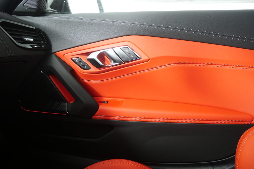 Thumbnail: 2026 BMW Z4 - 20