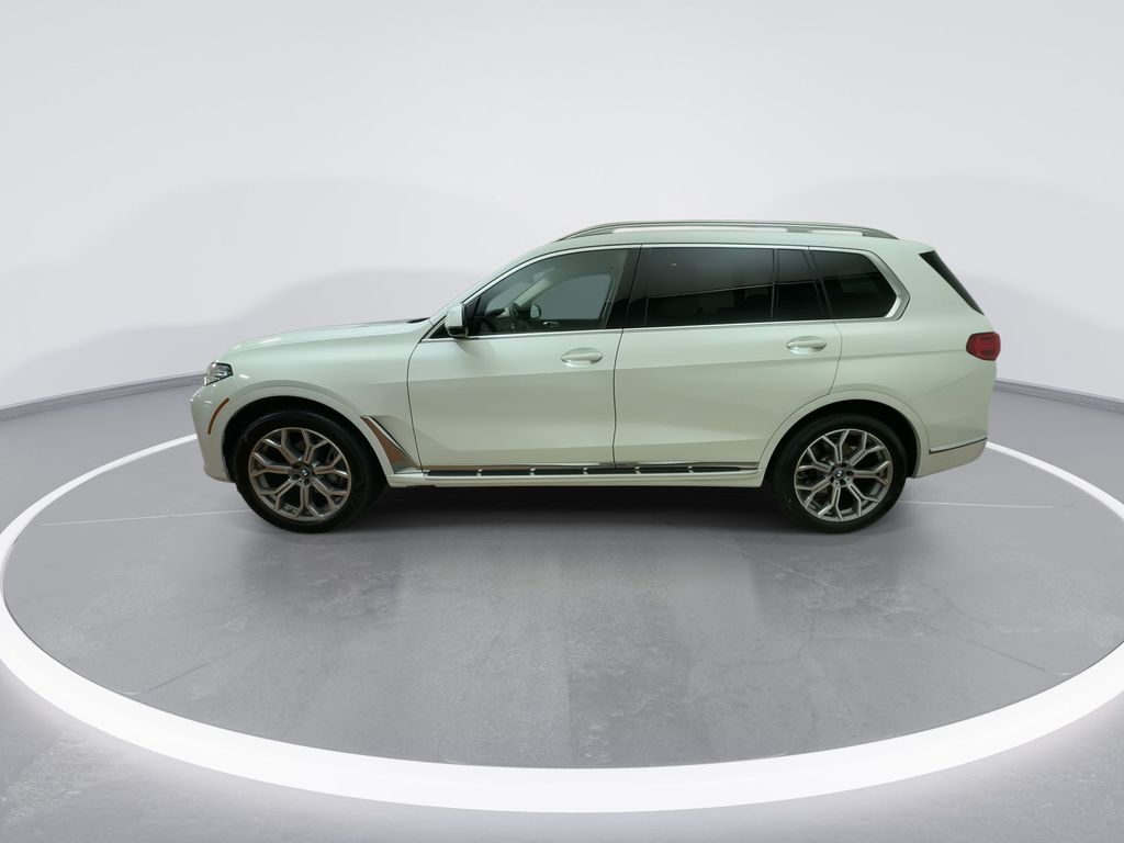 2022 BMW X7 xDrive40i 5