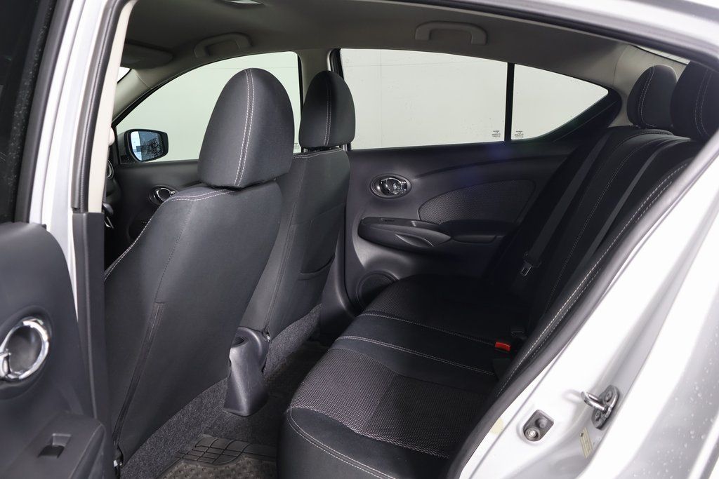 Thumbnail: 2015 Nissan Versa - 9