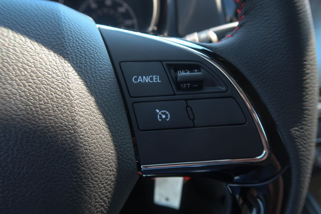 2027 Mitsubishi Outlander Sport LE