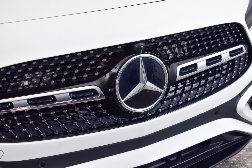 Thumbnail: 2026 Mercedes-Benz GLA - 9