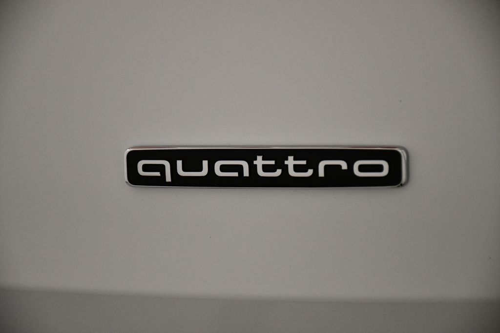 2025 Audi Q3  10