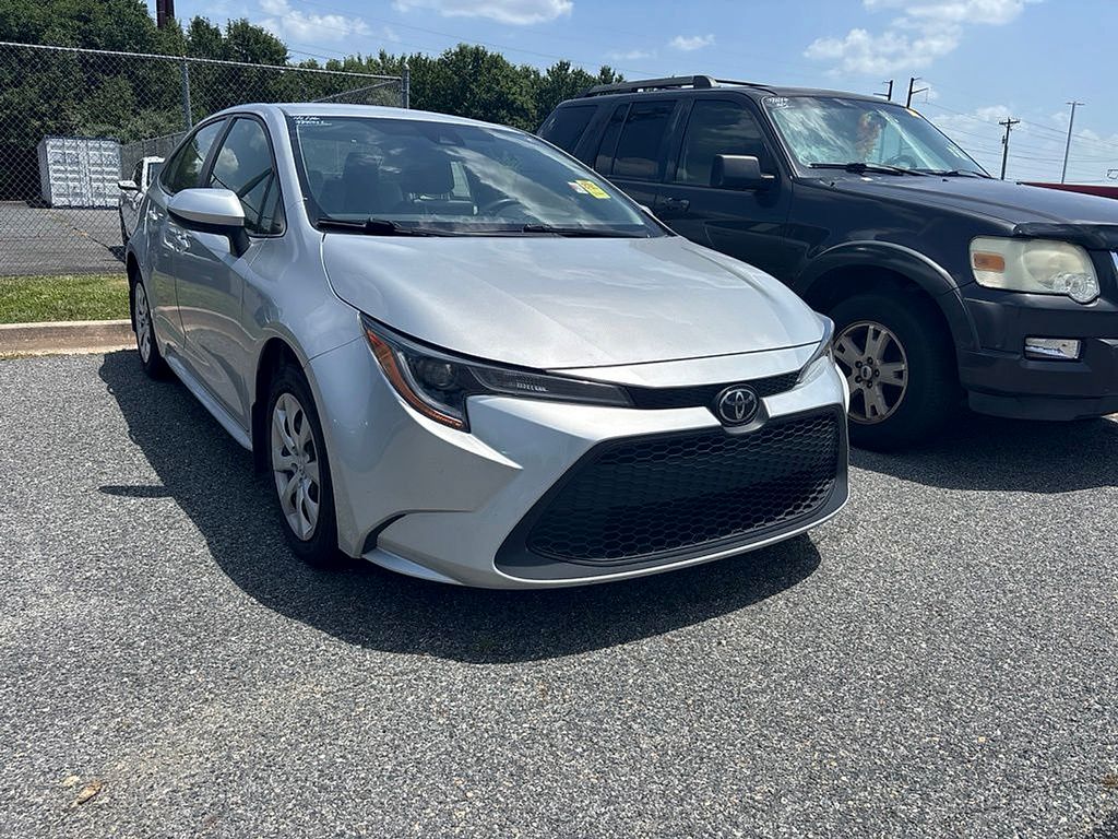 Classic Silver Metallic 2022 Toyota Corolla Sedan Front-Wheel Drive Continuously Variable Transmission