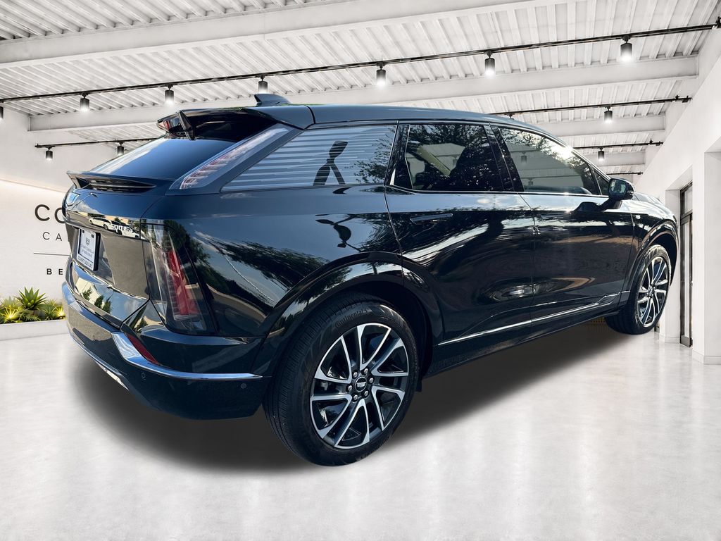 Used Car 2025 Cadillac Optiq  Sport For Sale Under $50,000 In Austin, Texas