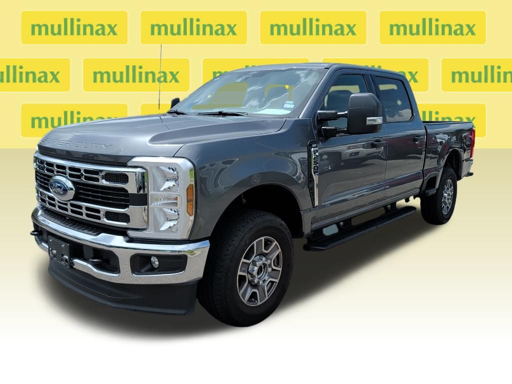 Certified Used 2025 Gray Ford XLT image 6