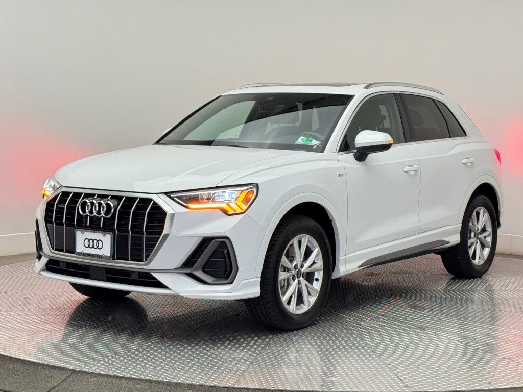 2024 Audi Q3 Premium Plus 5