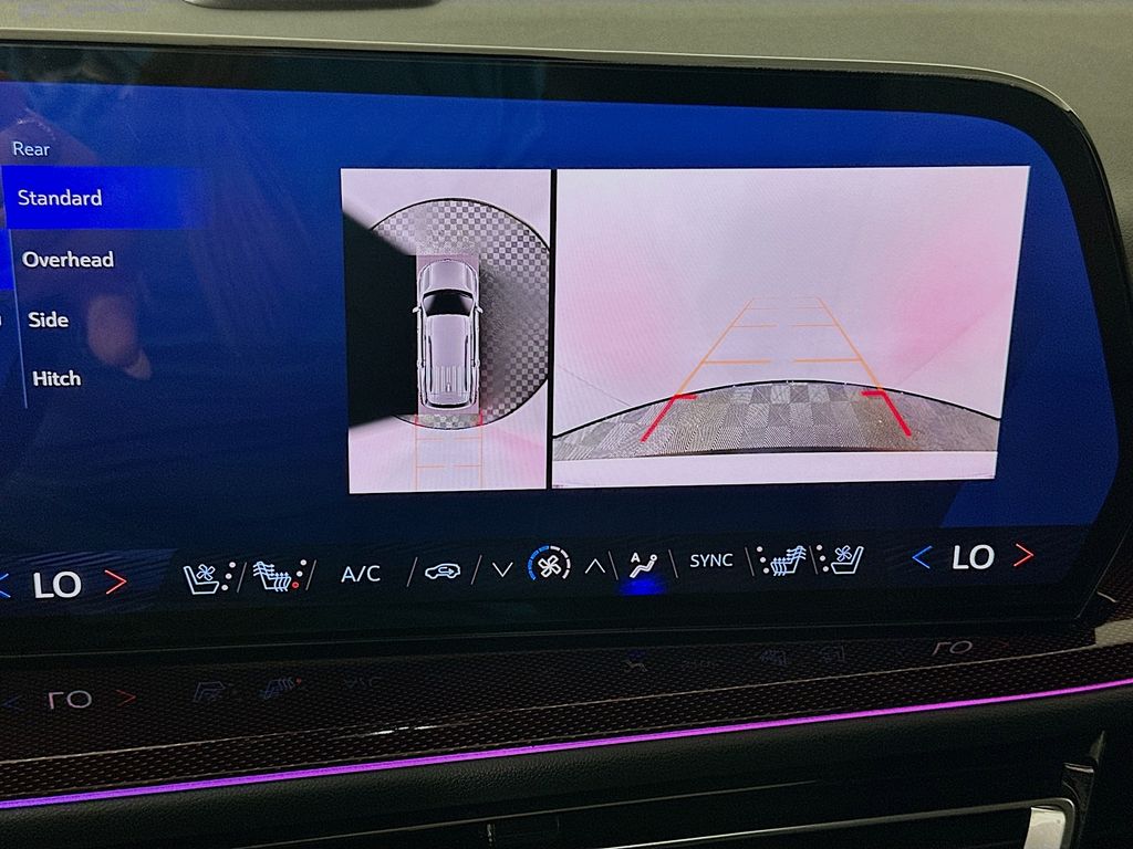 Thumbnail: 2024 Chevrolet Traverse - 14