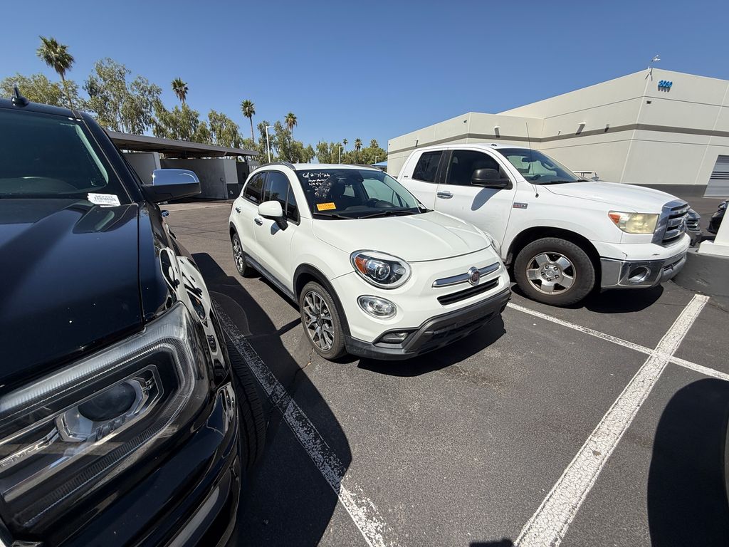 Thumbnail: 2017 Fiat 500X - 3
