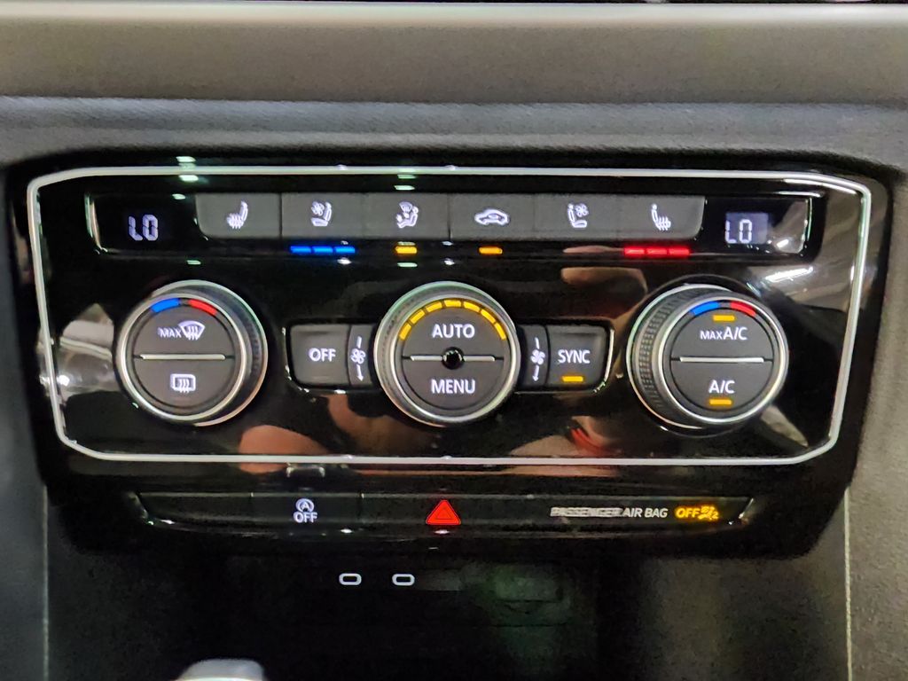 2021 Volkswagen Atlas Cross Sport 3.6L V6 SEL Premium R-Line