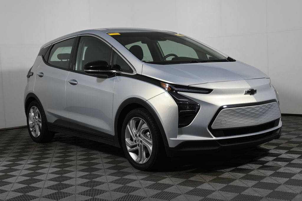 Thumbnail: 2023 Chevrolet Bolt EV - 8