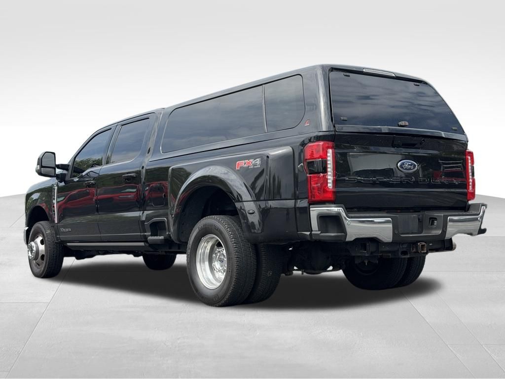 2025 Ford F-350 Super Duty LARIAT