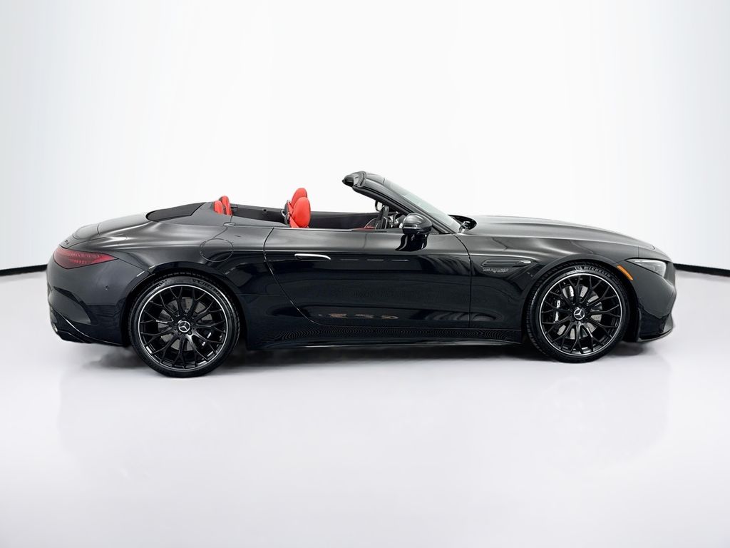 Thumbnail: 2024 Mercedes-Benz SL-Class - 4