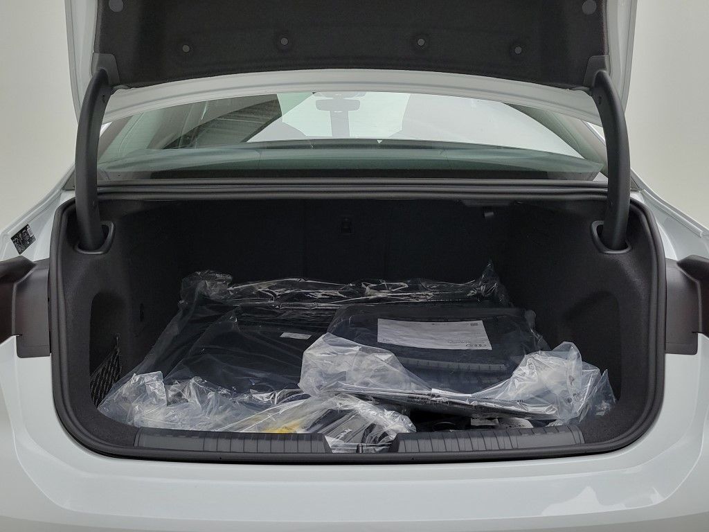 Thumbnail: 2026 Audi A6 - 10