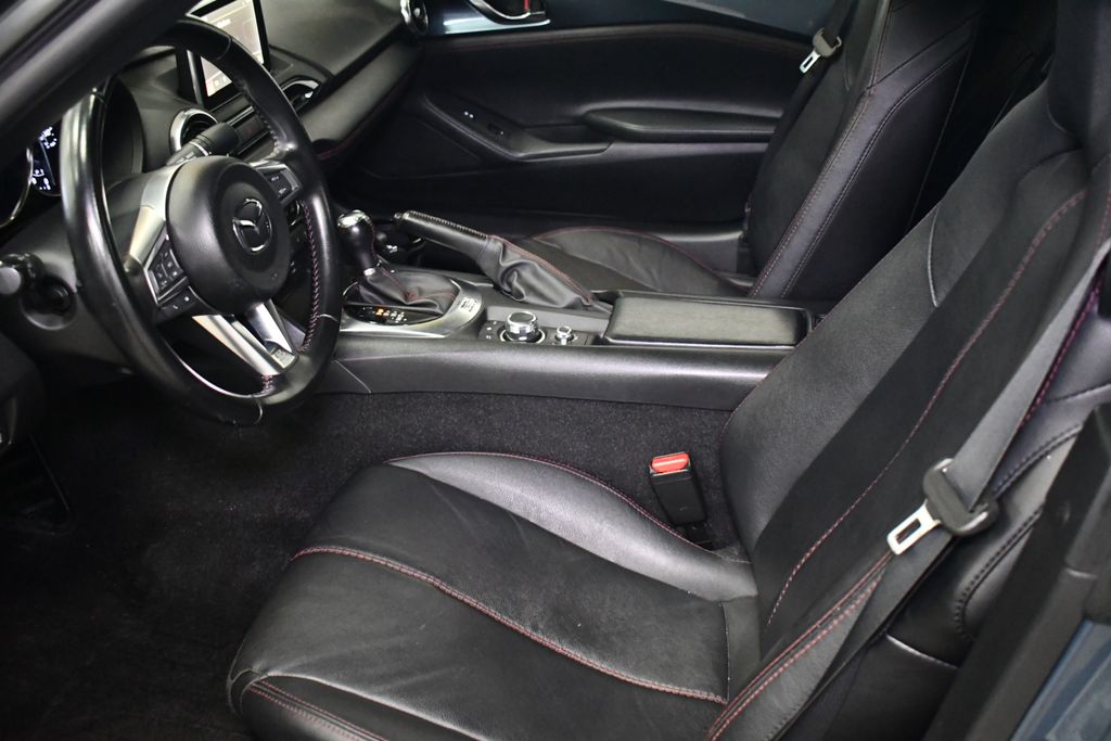 Thumbnail: 2016 Mazda MX-5 Miata - 14